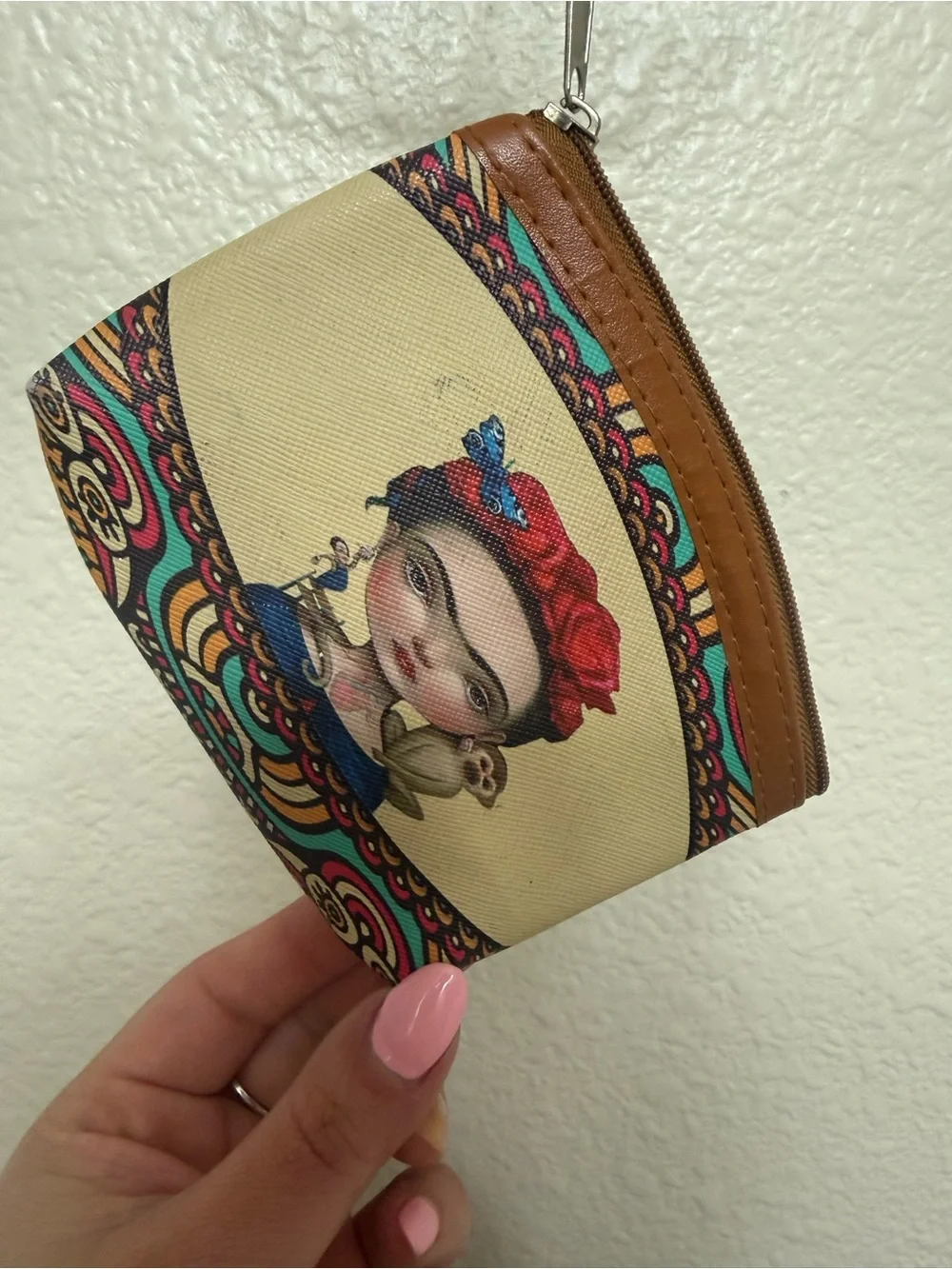 Frida-Inspired Coin Purse in Beige and Brown